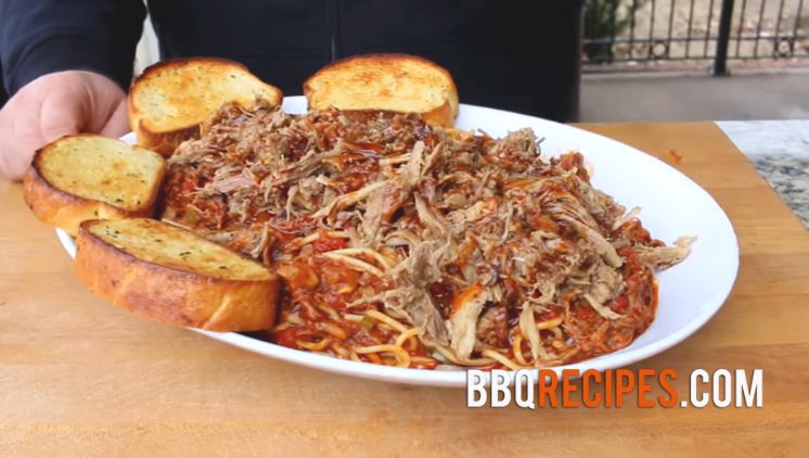 Barbecue Spaghetti with Pulled Pork