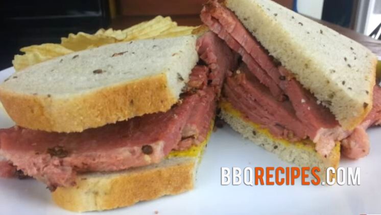 Montreal-Smoked-Meat-Sandwich-746x422px