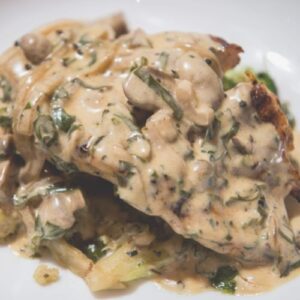 Grilled-Chicken-With-Mushroom-Sauce-500px